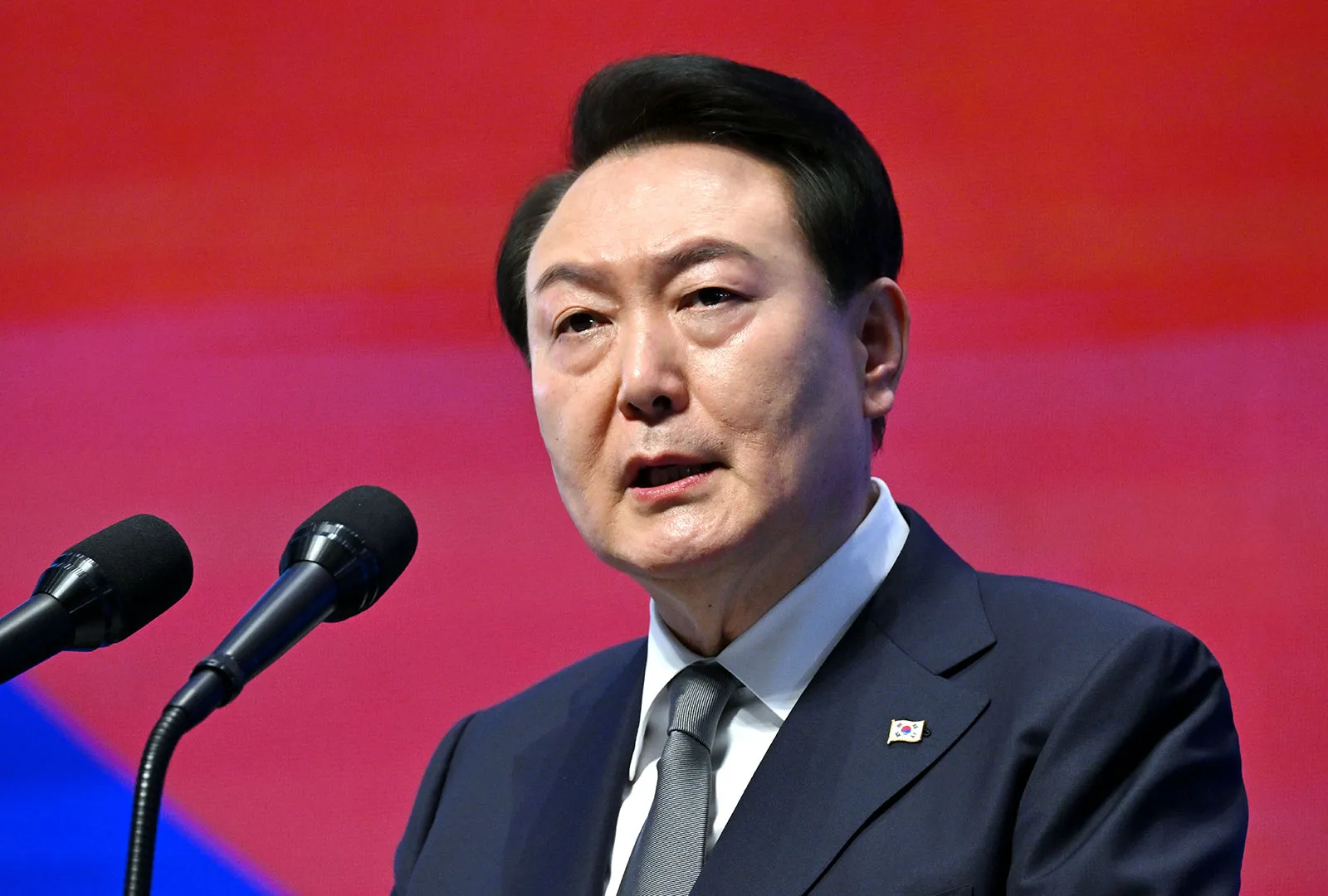 Arrestato il Presidente sudcoreano Yoon Suk-yeol